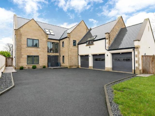 House for sale in West Yorkshire
