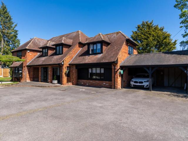 House for sale in Margaret Roding, Duton Hill