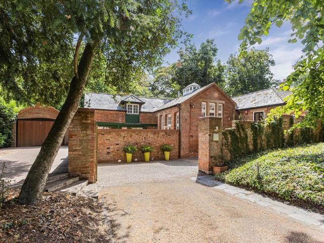 House for sale in St Albans, Five Acres