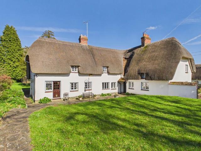House for sale in Westlington, Dinton