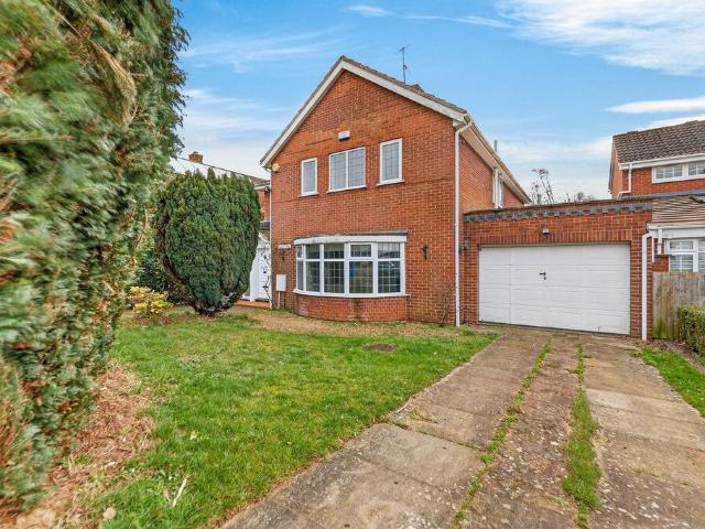 House for sale in Leisure Village, Kettering