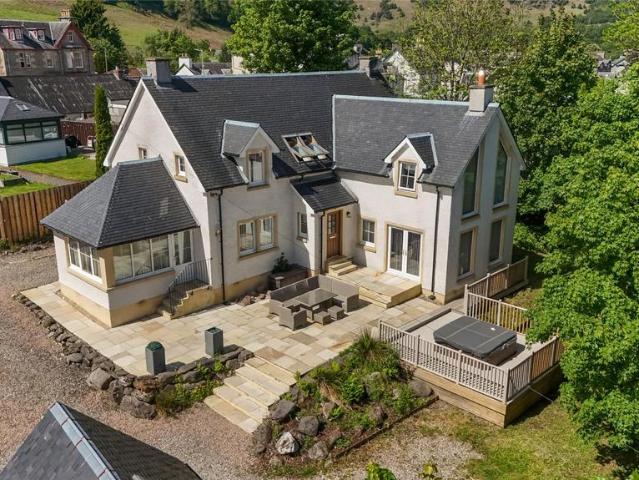House for sale in Killin, Scotland