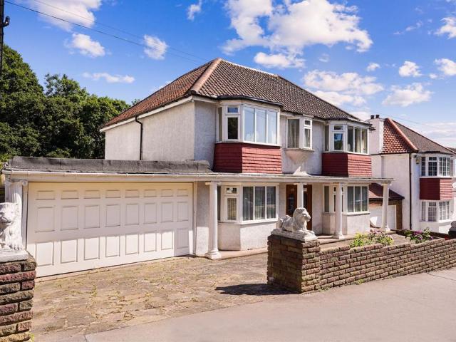 House for sale in London Borough of Croydon, Norbury
