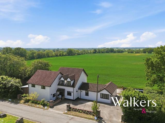 House for sale in Blackmore, Hook End and Wyatts Green, Navestock Side