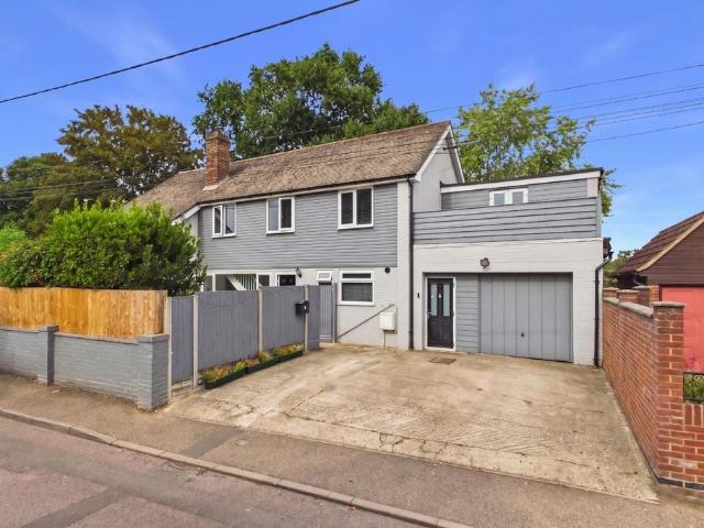 House for sale in Chelmondiston, Suffolk
