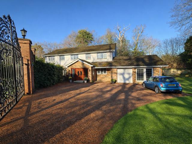 House for sale in Swallow, Buckinghamshire
