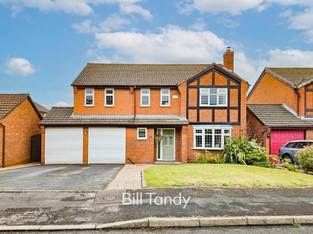 House for sale in Lichfield, Boley Park