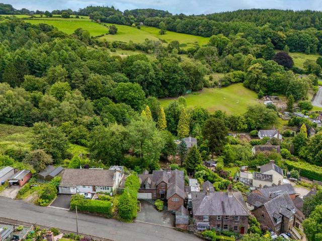 House for sale in Kingsley Moor, Staffordshire