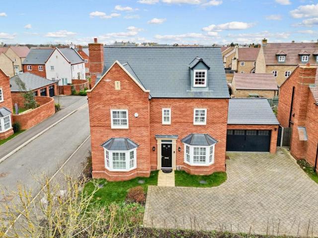 House for sale in Alconbury Weald, Huntingdonshire
