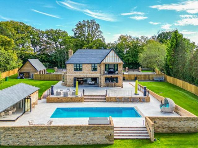 House for sale in Perryfields, West Sussex
