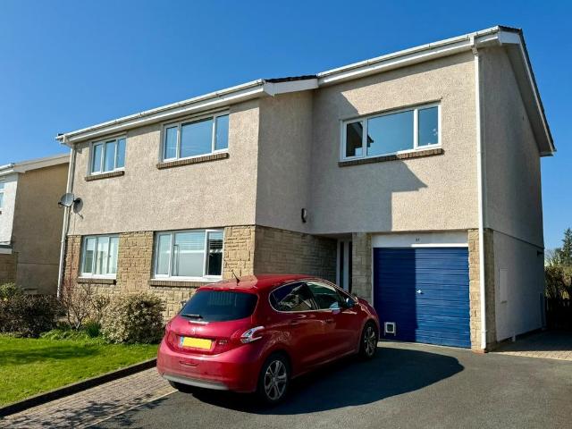 House for sale in Waun Fawr, Wales