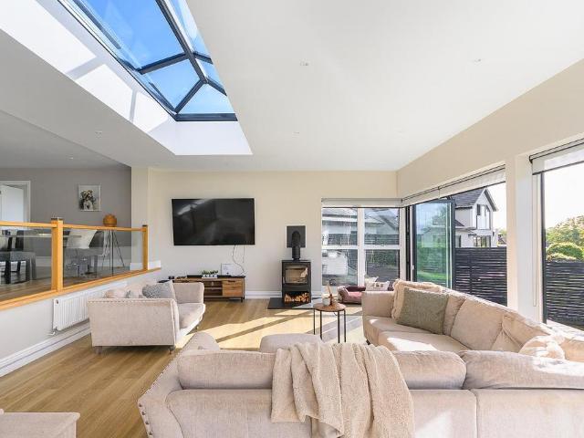 House for sale in Bury Hill, Moorend