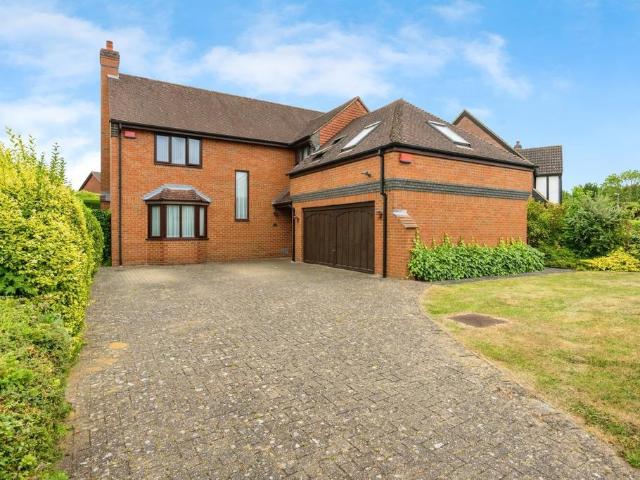 House for sale in Great Linford, Milton Keynes
