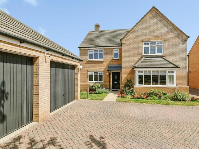 House for sale in Lower Stondon, Bedfordshire