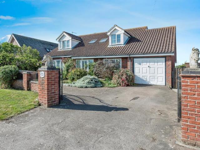House for sale in Stokesby, Norfolk