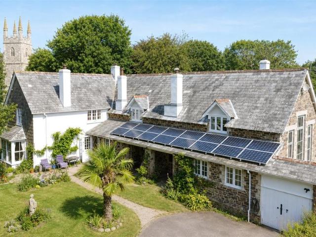 House for sale in Jacobstow, Cornwall
