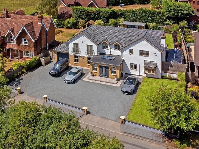 House for sale in Silsoe, Bedfordshire