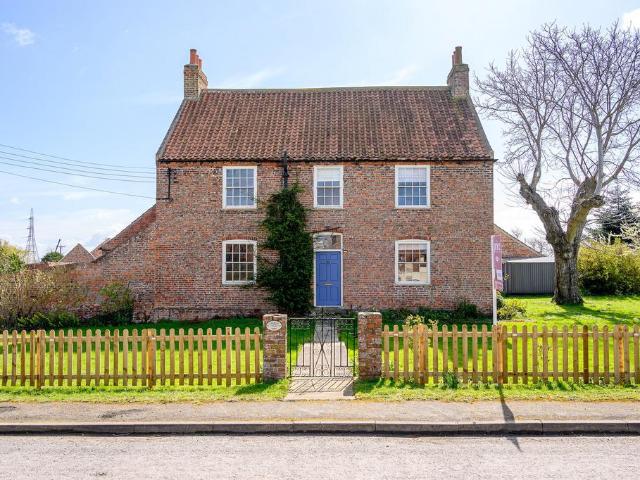 House for sale in Moor Monkton, North Yorkshire