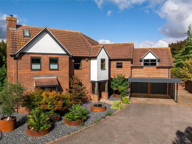 House for sale in Willen, Milton Keynes