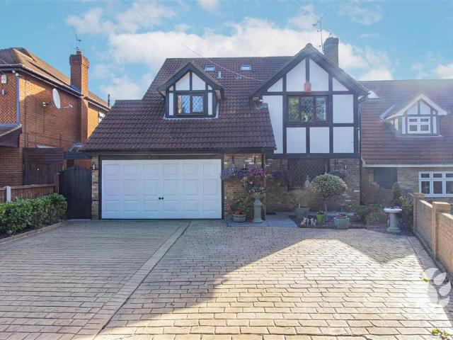 House for sale in Noak Hill, Noak Bridge