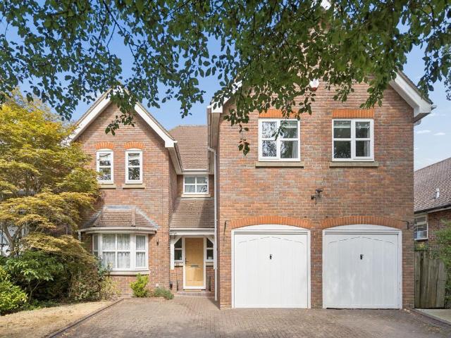 House for sale in London Borough of Hillingdon, Greater London