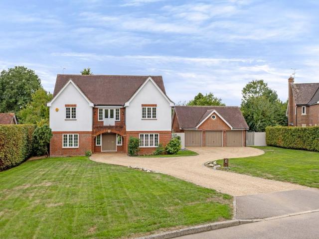 House for sale in Oakhill, Horsham