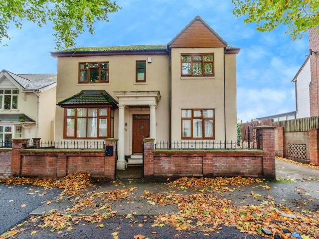 House for sale in Willenhall, West Midlands