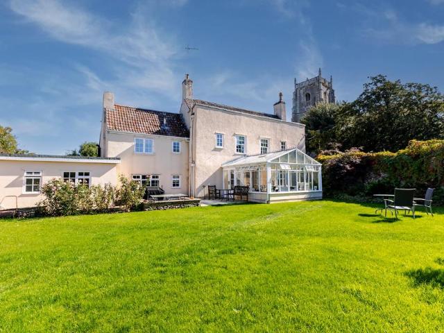 House for sale in Nibley, Iron Acton