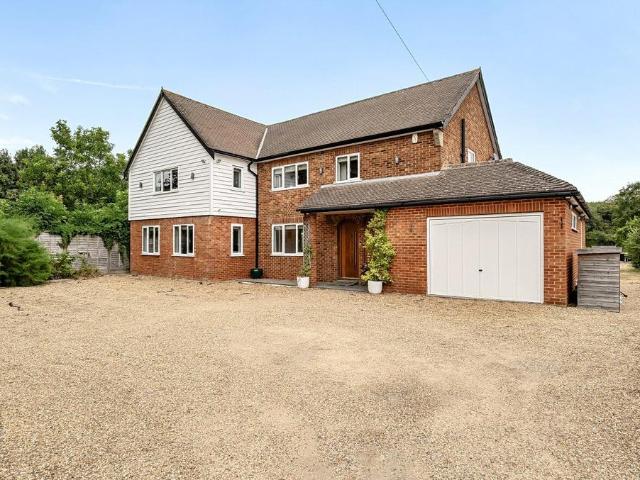 House for sale in The Butts, Kent