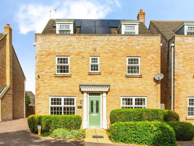House for sale in Huntingdon