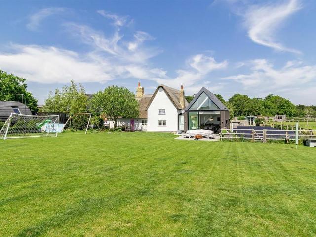 House for sale in Arrington, Cambridgeshire