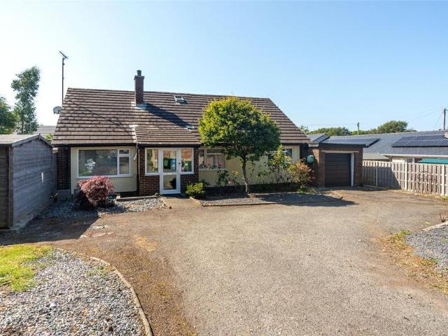 House for sale in Penrhyn, Cemaes