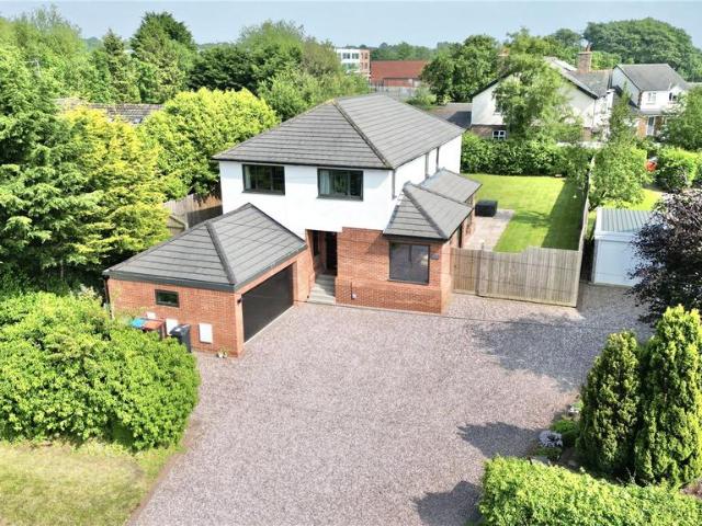 House for sale in Little Neston, West Vale