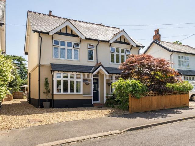 House for sale in Fleet, Hart