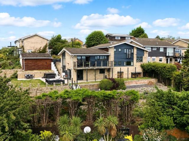 House for sale in Plains Farm, Tyne And Wear