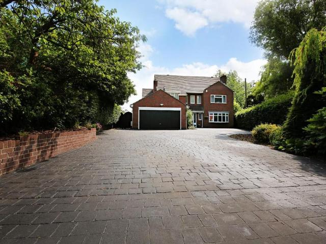 House for sale in Marchington, East Staffordshire