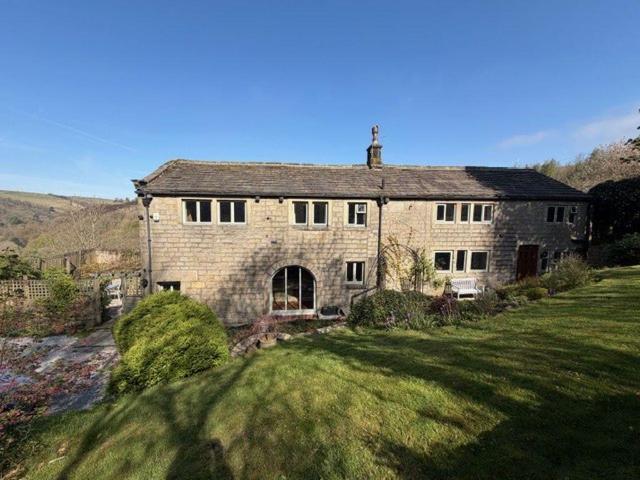 House for sale in Cornholme, Todmorden