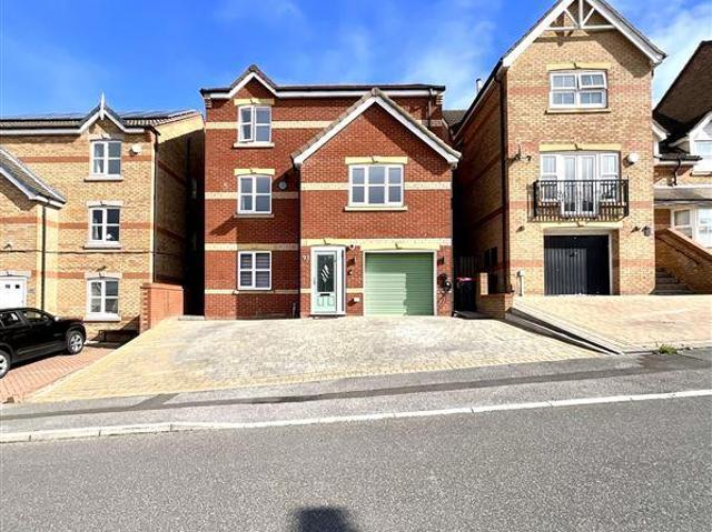 House for sale in Aston cum Aughton, Swallownest