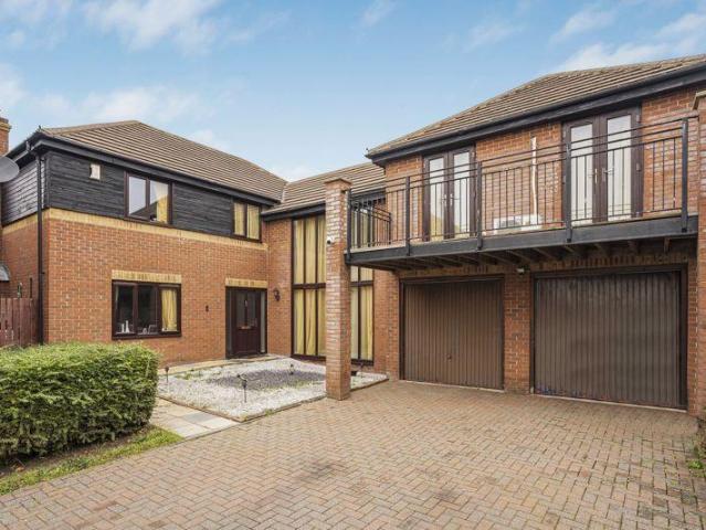House for sale in Shenley Brook End, Milton Keynes