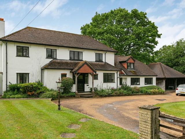 House for sale in Pachesham Park, Surrey