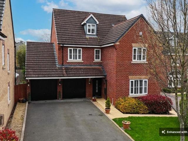 House for sale in Baswich, Staffordshire