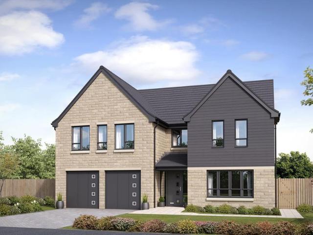 House for sale in Fixby, West Yorkshire