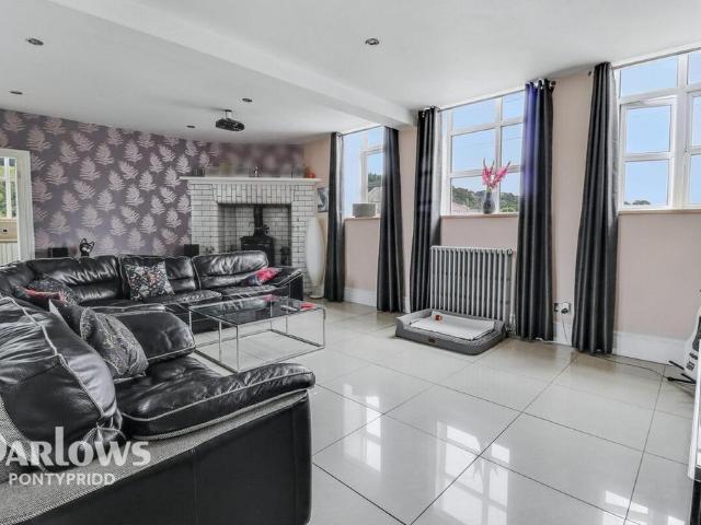 House for sale in Pontypridd, Wales