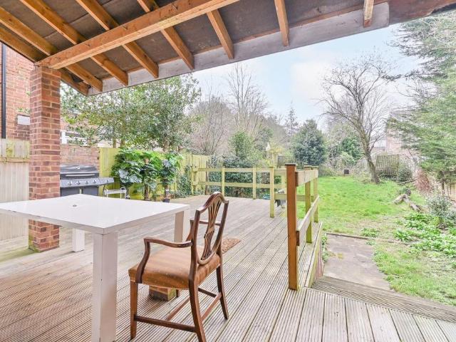 House for sale in London Borough of Croydon, Upper Norwood