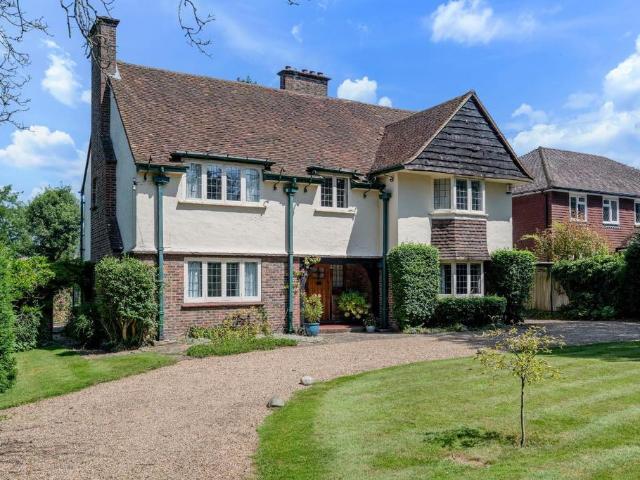 House for sale in Red Hill, Surrey
