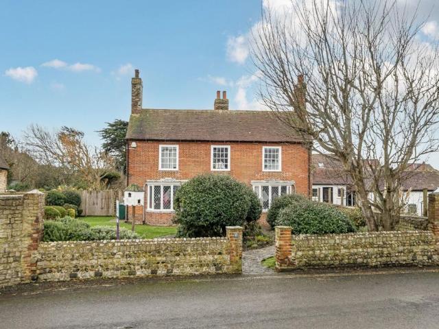 House for sale in Littlecote, West Sussex