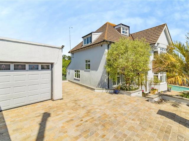 House for sale in Livermead