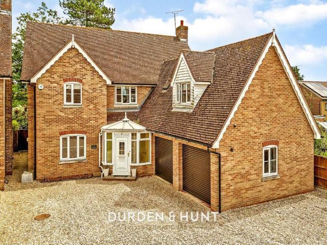 House for sale in Ongar, Epping