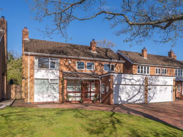 House for sale in Green Close, Warwickshire