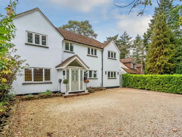 House for sale in Pyrford, Woking